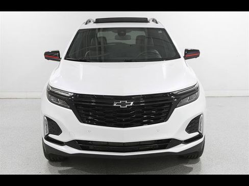 Used 2024 Chevrolet Equinox Premier AWD/4WD image 2