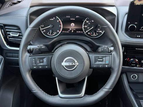 Used 2023 Nissan Rogue SL w/ SL Premium Package AWD/4WD image 34