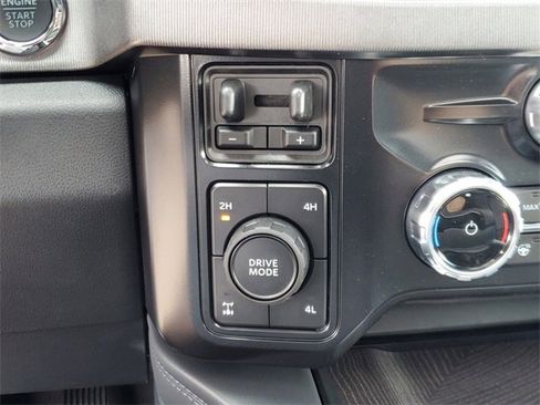 New 2025 Ford F250 Platinum w/ FX4 Off-Road Package image 29