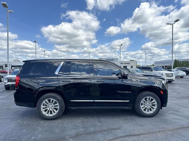 Certified 2022 GMC Yukon SLT w/ SLT Premium Package AWD/4WD image 6