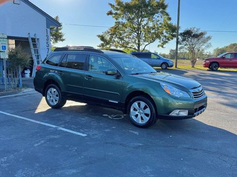 Used 2012 Subaru Outback 2.5i Premium AWD/4WD image 2
