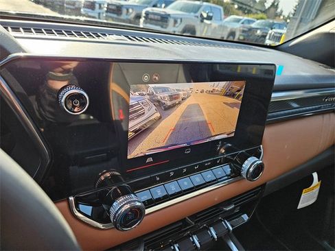 New 2026 GMC Canyon AT4 image 24