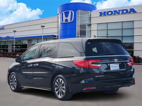 Used 2023 Honda Odyssey EX-L image 4