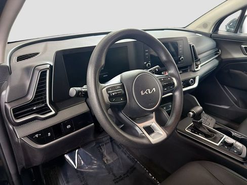 Used 2023 Kia Sportage LX FWD image 11