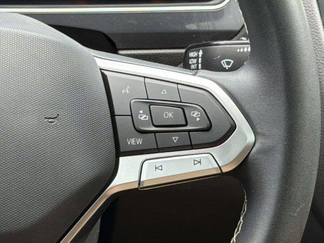 Used 2023 Volkswagen Tiguan SE w/ Panoramic Sunroof Package AWD/4WD image 24
