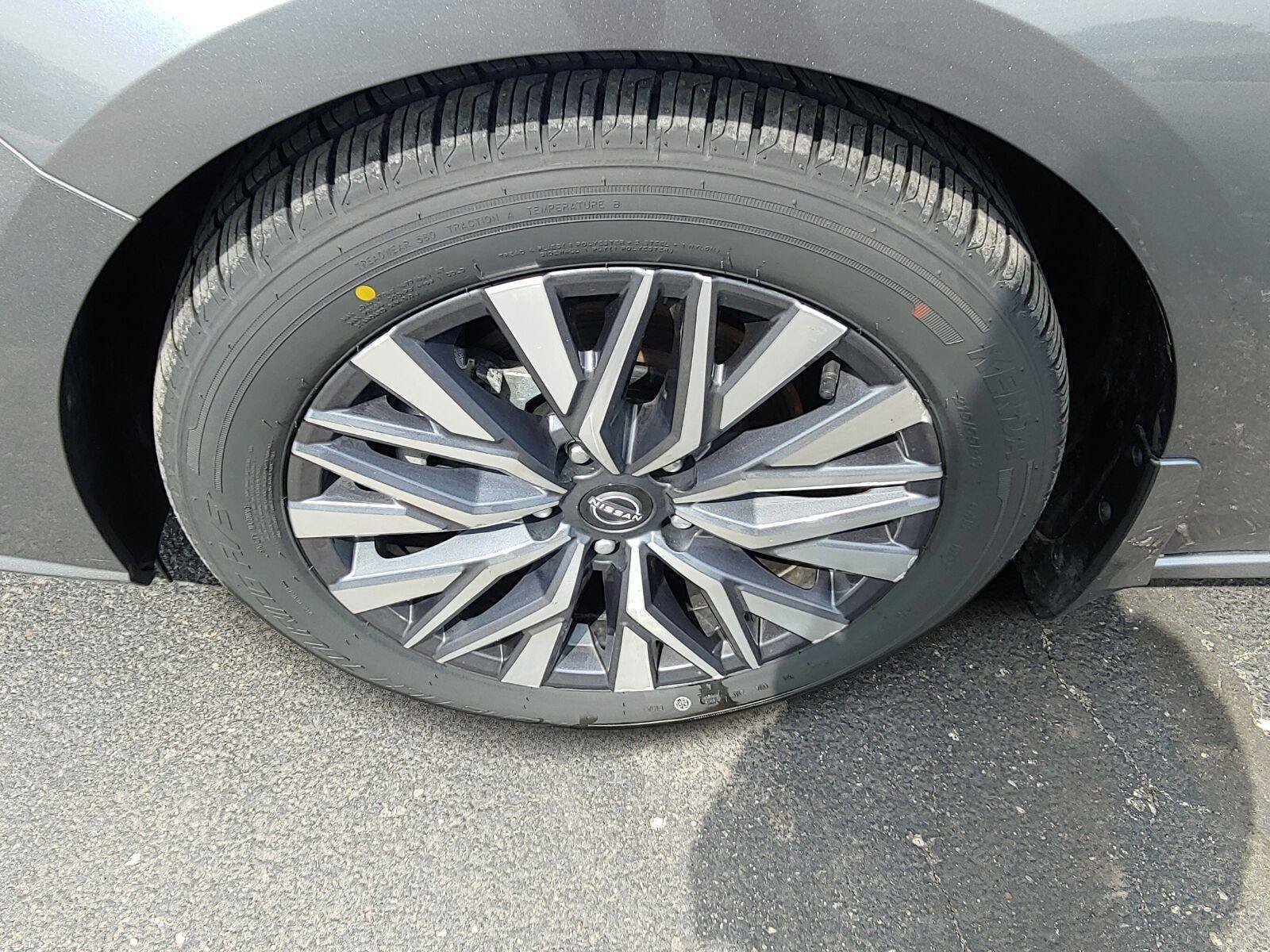 Used 2023 Nissan Altima 2.5 SV FWD image 33
