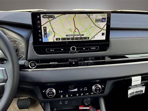 New 2025 Mitsubishi Outlander SE image 9