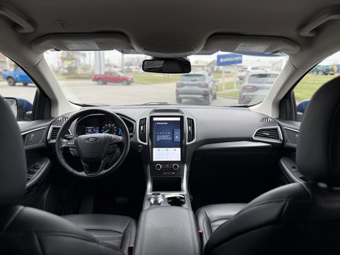 Used 2022 Ford Edge SEL image 13