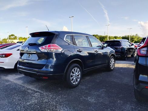Used 2016 Nissan Rogue S FWD image 3