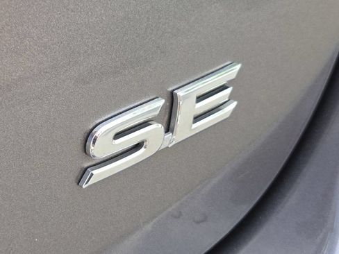 Used 2023 Toyota Camry SE FWD image 15