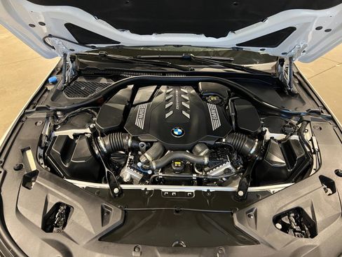 Used 2022 BMW M850i xDrive Coupe w/ Premium Package image 42