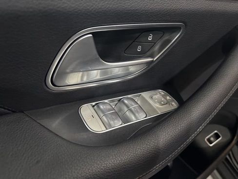 Used 2025 Mercedes-Benz GLS 450 4MATIC image 13