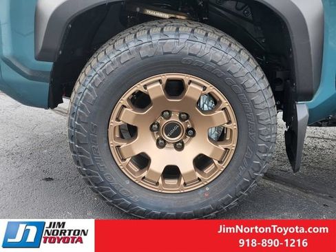 New 2026 Toyota 4Runner Trailhunter AWD/4WD image 9