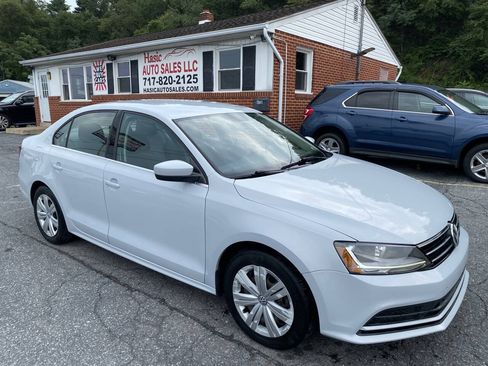 Used 2017 Volkswagen Jetta S FWD image 2