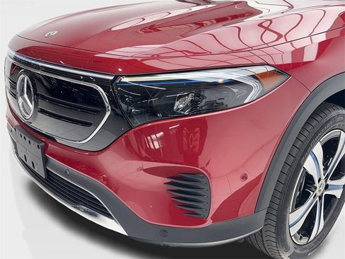 Used 2023 Mercedes-Benz EQB 350 4MATIC SUV w/ Exclusive Package image 5