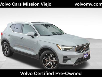 Used 2025 Volvo XC40 B5 Core