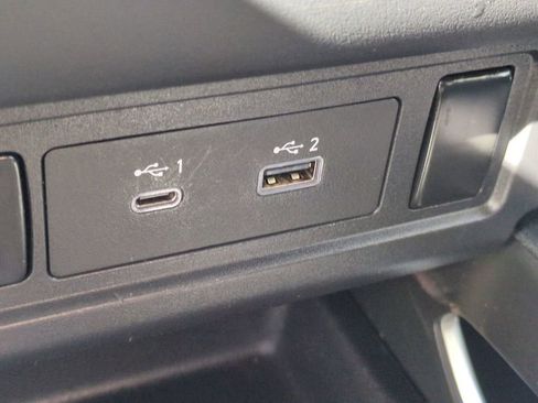 Used 2023 Nissan Frontier SV image 21