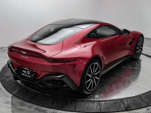 Used 2019 Aston Martin V8 Vantage Coupe RWD image 21