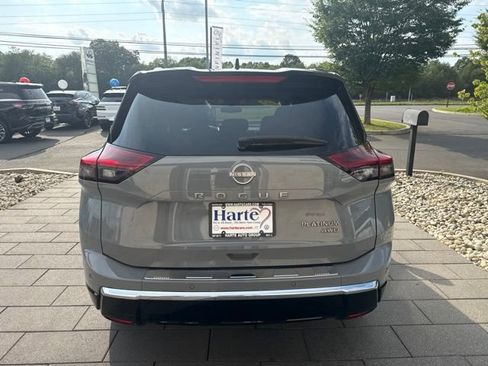 Used 2024 Nissan Rogue Platinum w/ Platinum Premium Package AWD/4WD image 8