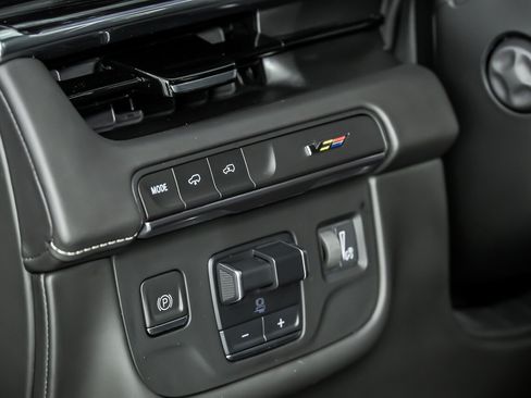 Used 2023 Cadillac Escalade V AWD/4WD image 24