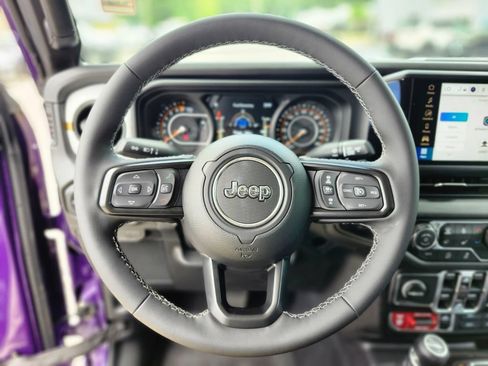 New 2026 Jeep Gladiator Sport AWD/4WD image 38