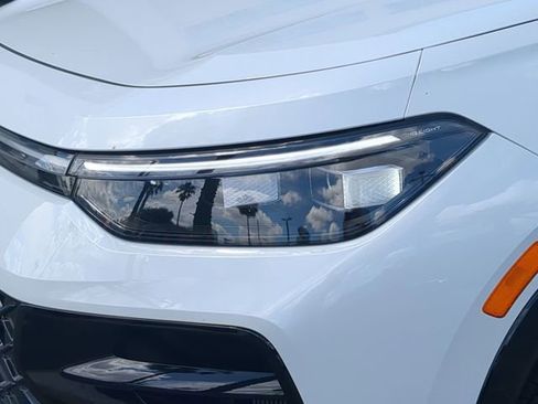 New 2026 Volkswagen Tiguan SEL R-Line AWD/4WD image 7