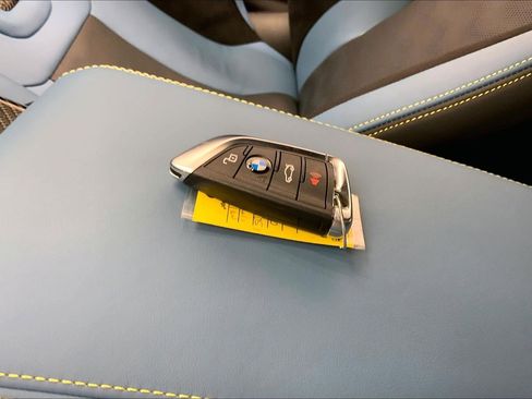 Used 2023 BMW M4 Coupe w/ M Driver's Package image 9