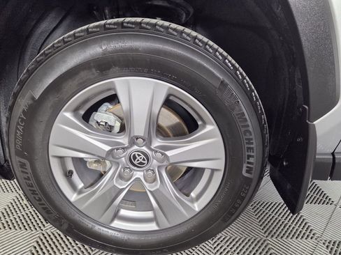 Used 2024 Toyota RAV4 XLE image 10