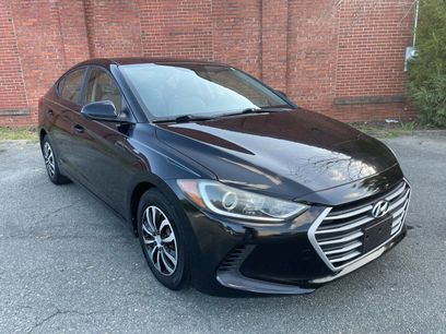 Used 2017 Hyundai Elantra SE