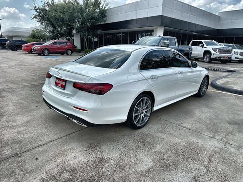 Used 2022 Mercedes-Benz E 350 Sedan image 11