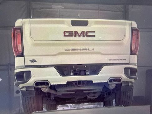 Used 2021 GMC Sierra 1500 Denali w/ Driver Alert Package II AWD/4WD image 13