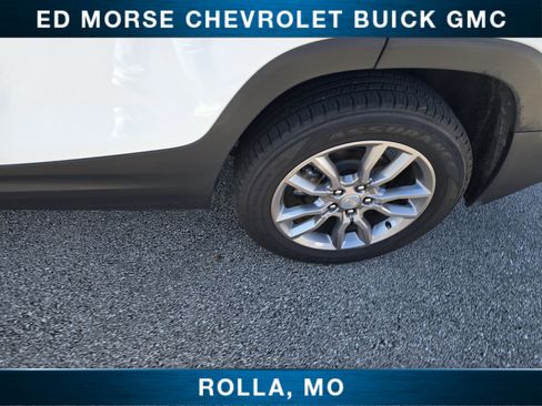 Certified 2024 GMC Terrain SLT AWD/4WD image 10