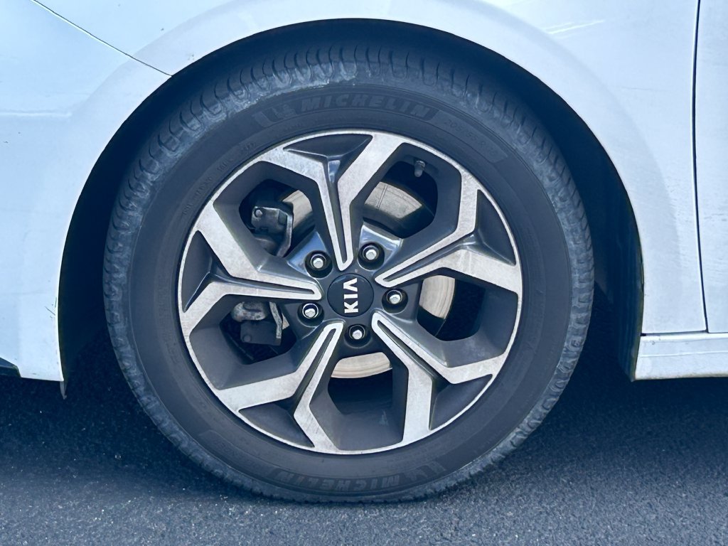 Used 2019 Kia Forte LXS FWD image 11