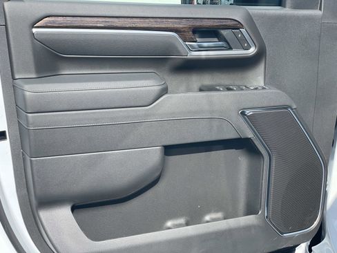 New 2026 GMC Sierra 2500 SLE w/ SLE Value Package; image 19