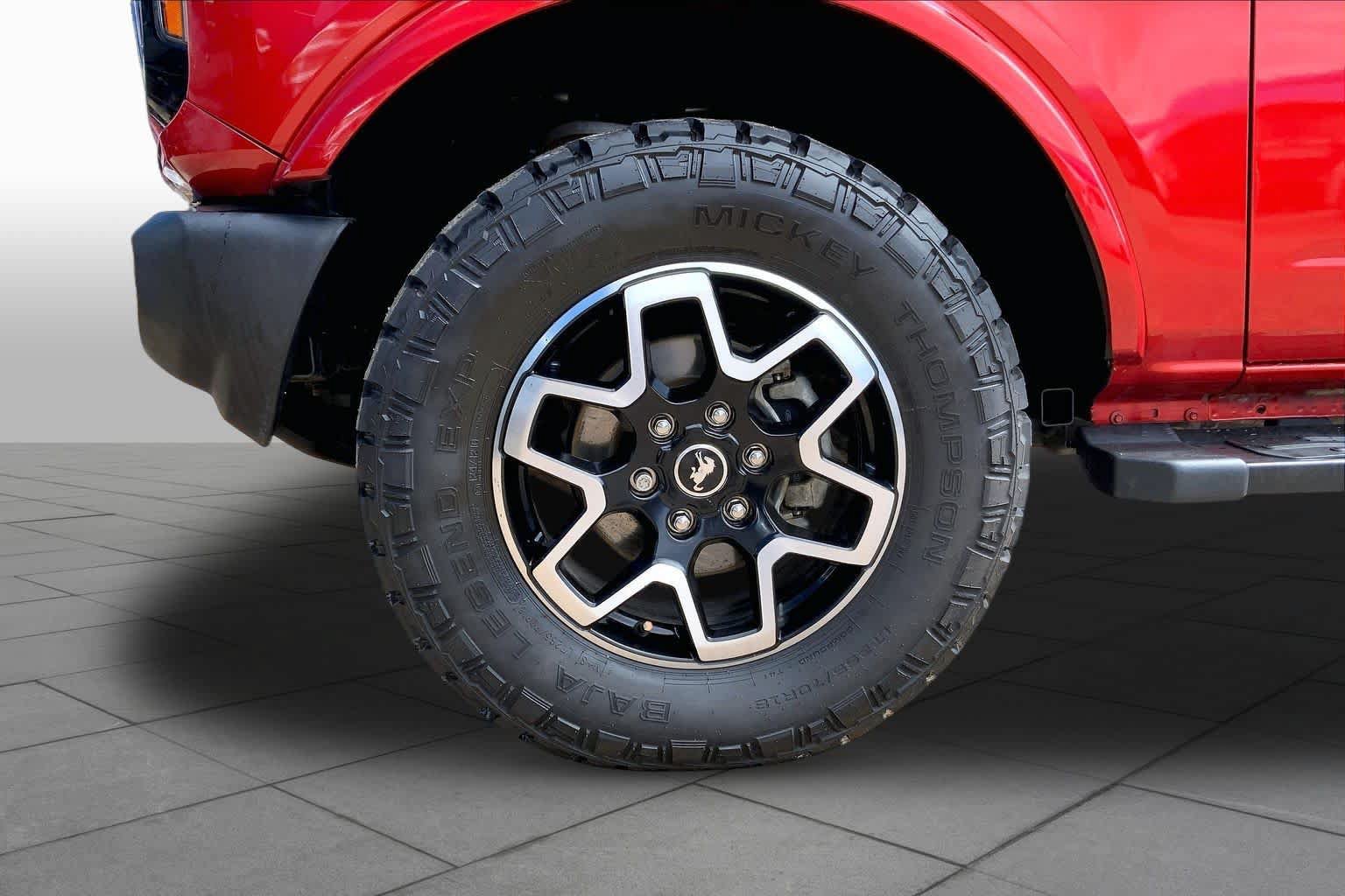 Used 2022 Ford Bronco Outer Banks AWD/4WD image 11
