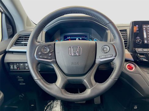 Used 2024 Honda Odyssey EX-L image 18