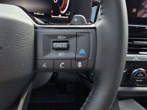 New 2026 Nissan Pathfinder SL w/ SL Premium Package FWD image 22