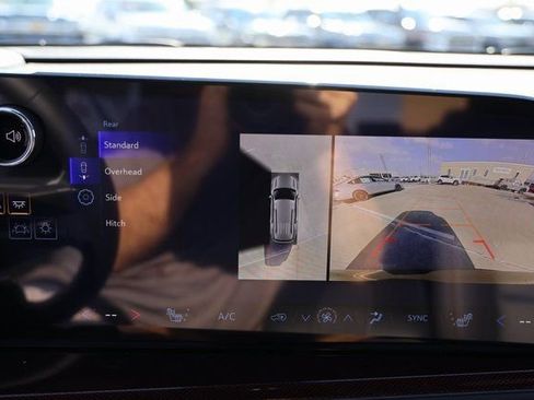 New 2026 Chevrolet Traverse Z71 w/ Driver Confidence Package image 20