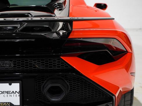 Used 2024 Lamborghini Huracan Tecnica image 37