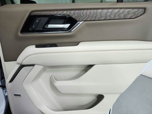 New 2026 GMC Yukon Denali w/ Sun & Power Step Package AWD/4WD image 45