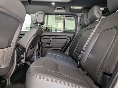 Used 2026 Land Rover Defender 110 X-Dynamic SE AWD/4WD image 22