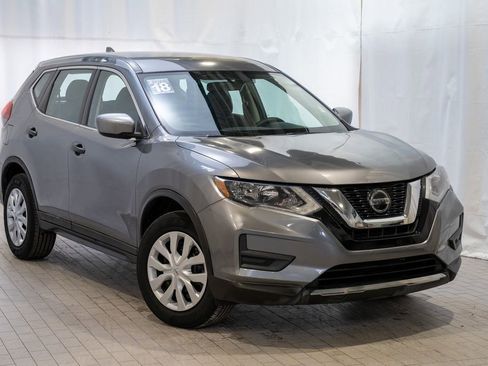 Used 2018 Nissan Rogue S image 1