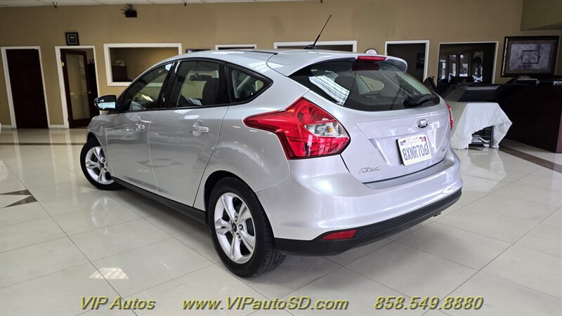 Used 2014 Ford Focus SE FWD image 3
