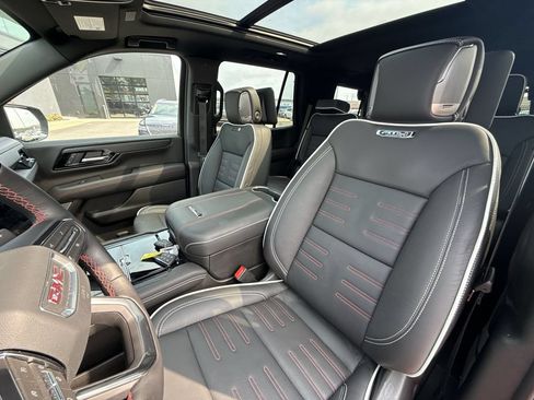 Used 2026 GMC Yukon AT4 Ultimate AWD/4WD image 17