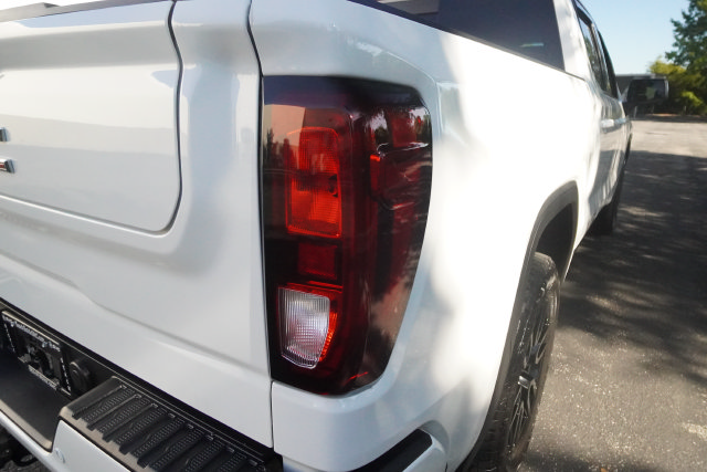 Used 2025 GMC Sierra 1500 Elevation w/ Preferred Package AWD/4WD image 37