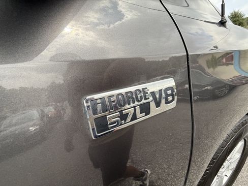 Used 2016 Toyota Tundra SR5 w/ SR5 Upgrade Package image 31