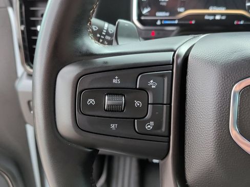 Used 2024 GMC Sierra 1500 AT4 w/ Technology Package AWD/4WD image 19