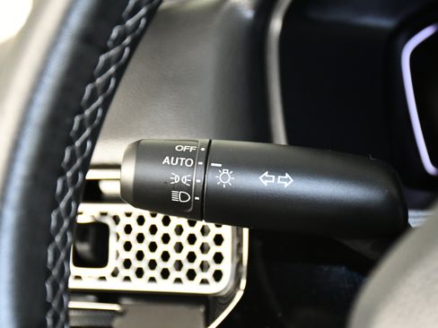 Certified 2025 Honda Civic Sport image 22