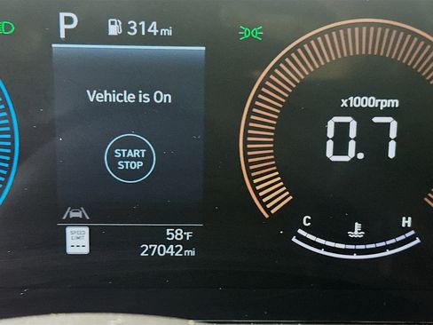 Used 2025 Hyundai Kona SEL image 19