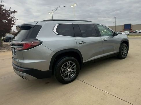 Certified 2025 GMC Acadia Elevation image 8